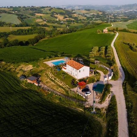 Casal Del Sole - Il Girasole Apartman Montefelcino Kültér fotó